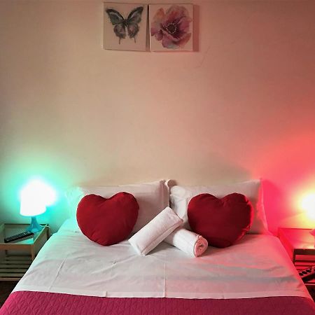 Giuly Guesthouse Rome Extérieur photo